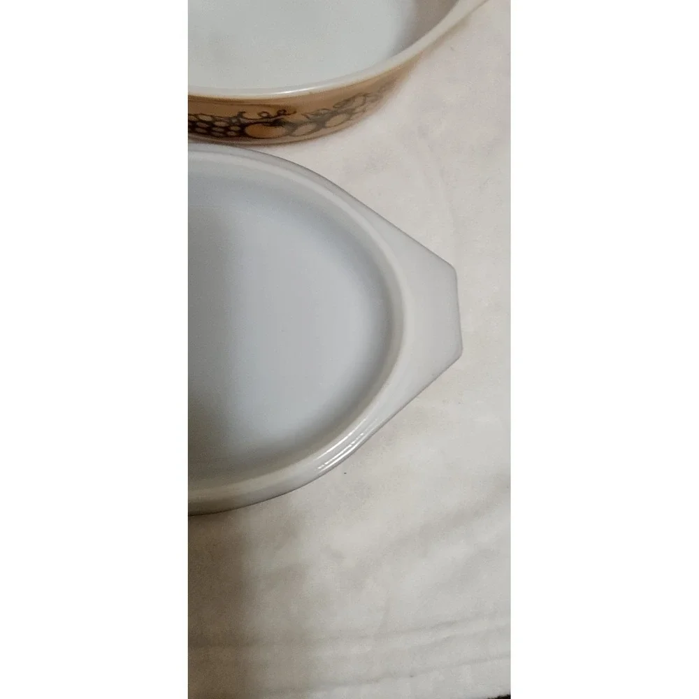 Pyrex Old Orchard Oven Safe Retro Vtg 1.5 Quart 043 Lidded Casserole Dish